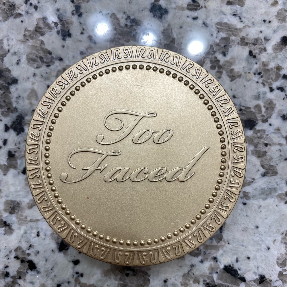 Too Faced Sun Bunny Bronzer